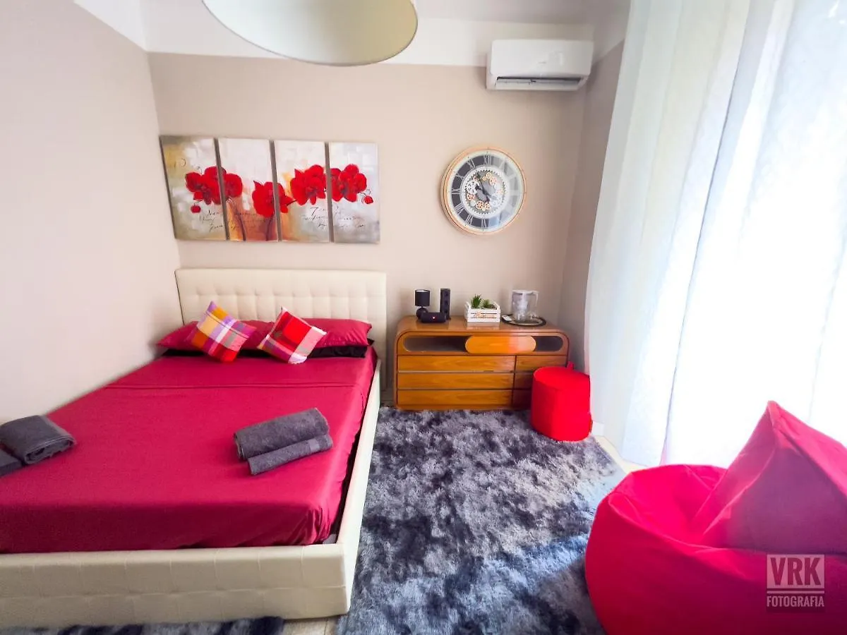 Vrk Apartments Napoli 0*,  Italia